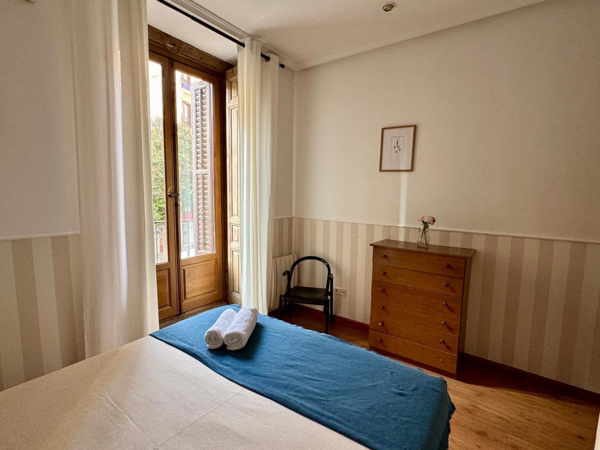 Apartamento A Dos Pasos De La Plaza Mayor Madrid Luaran gambar