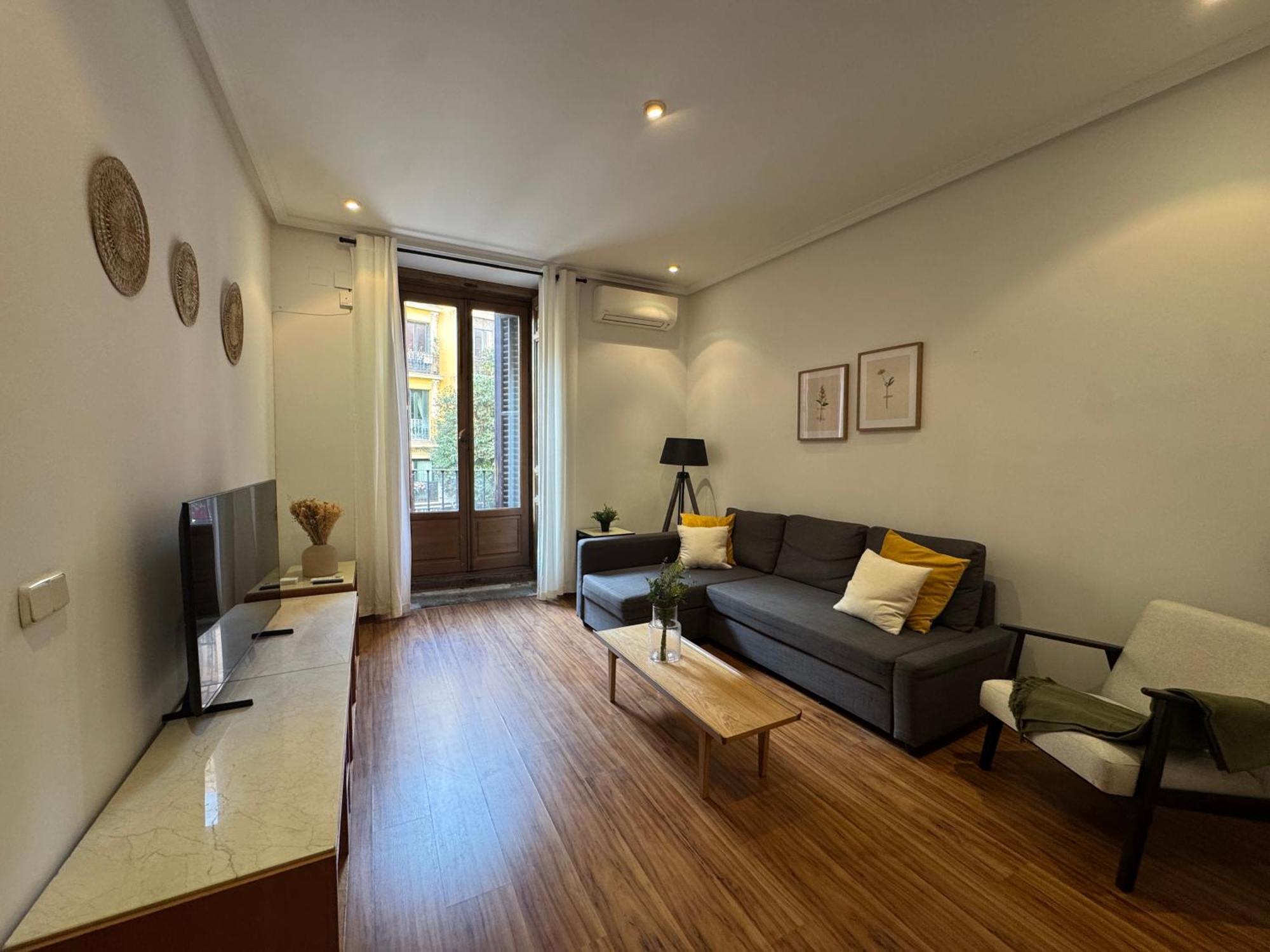 Apartamento A Dos Pasos De La Plaza Mayor Madrid Luaran gambar