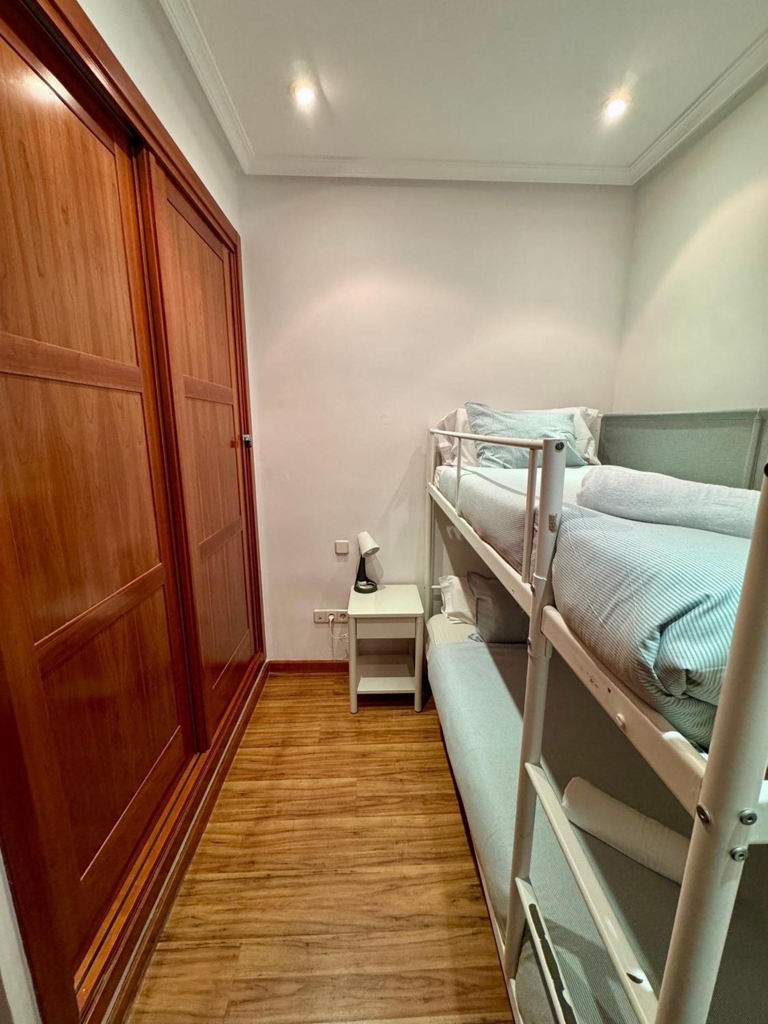 Apartamento A Dos Pasos De La Plaza Mayor Madrid Luaran gambar
